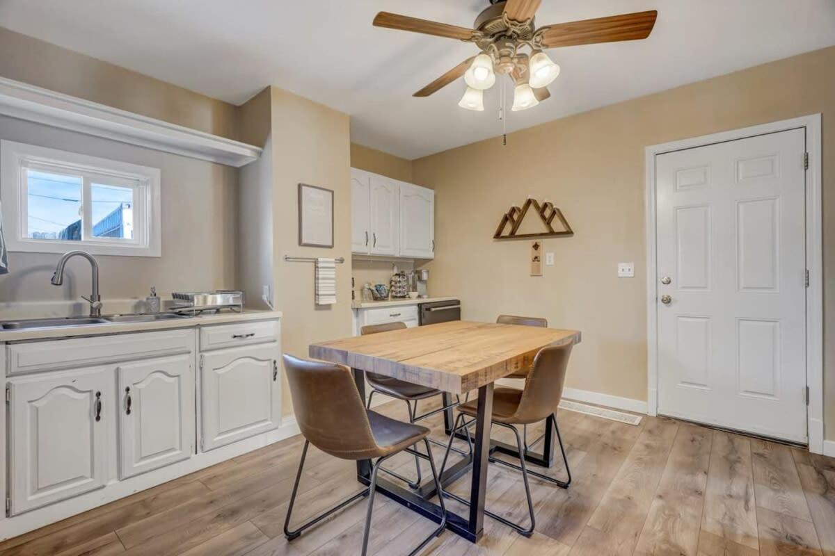 * Colorado Draft House * Smart Tvs * Self Entry * Villa Colorado Springs Buitenkant foto